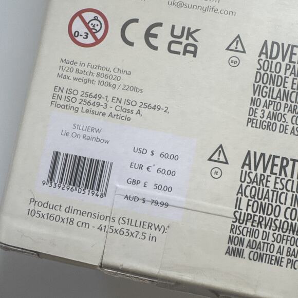 Sunnylife Float Away Lie On Pool Float Pink Rainbow 63" x 41.5" NEW MSRP $60 - Picture 3 of 8